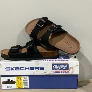 NWT Skechers Granola Luxe Foam Sandals Slip-on Sizes 6 & 10 Black